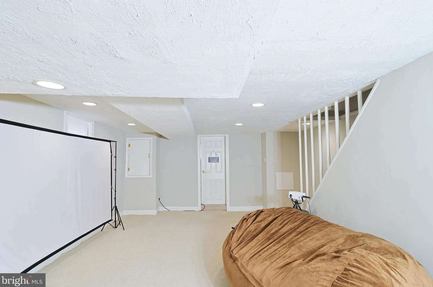 1612 Ft Dupont St, Washington DC 20020-1053 exterior