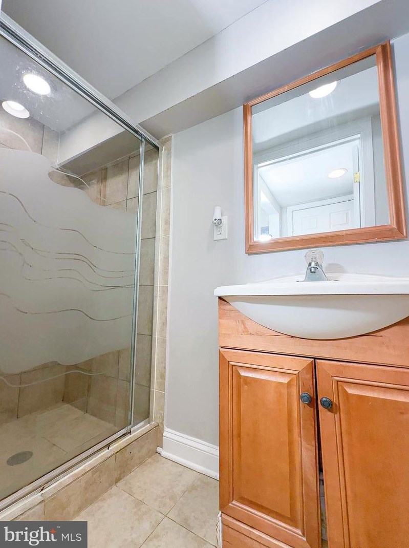 1612 Ft Dupont St, Washington DC 20020-1053 exterior