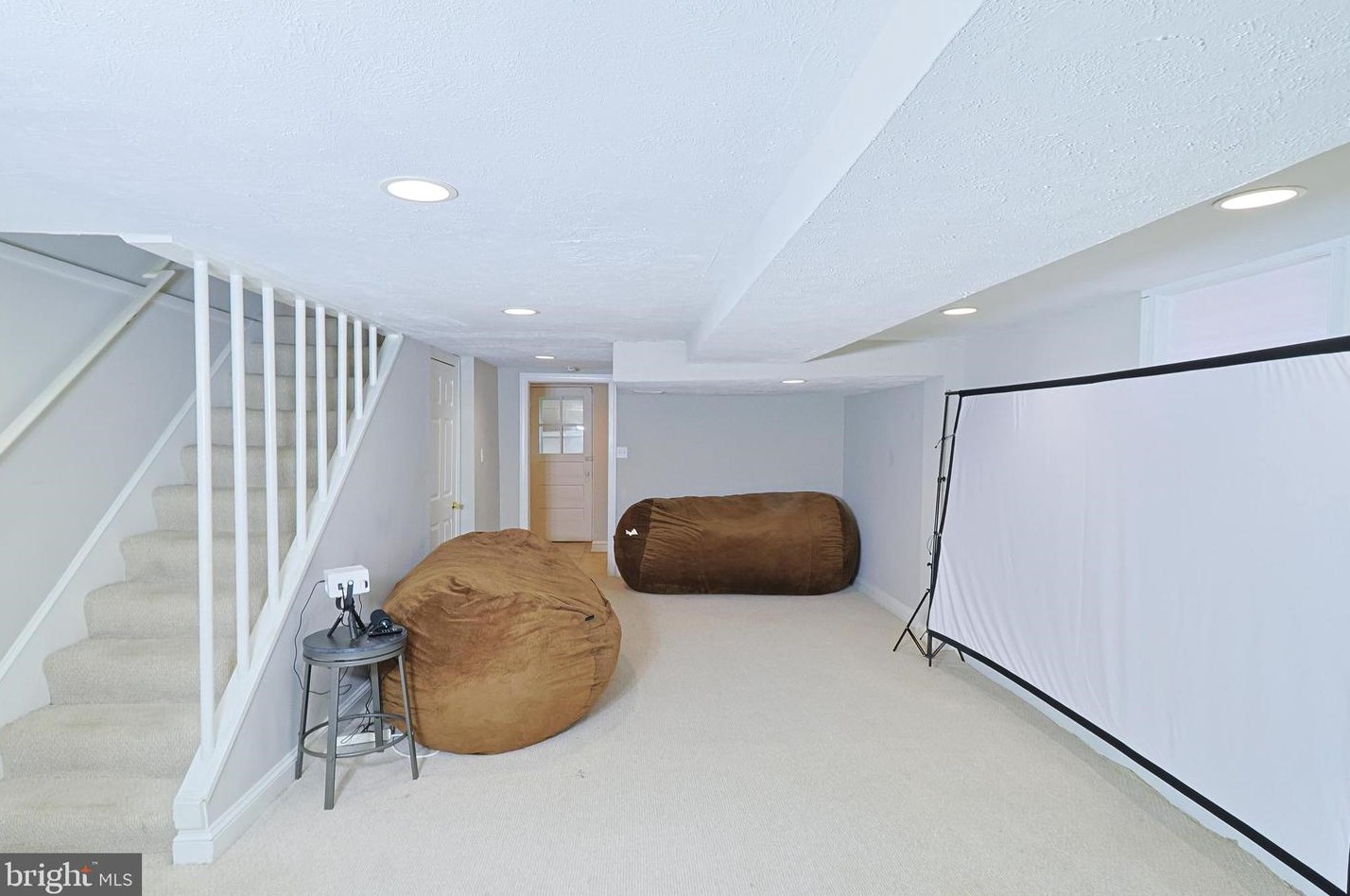 1612 Ft Dupont St, Washington DC 20020-1053 exterior