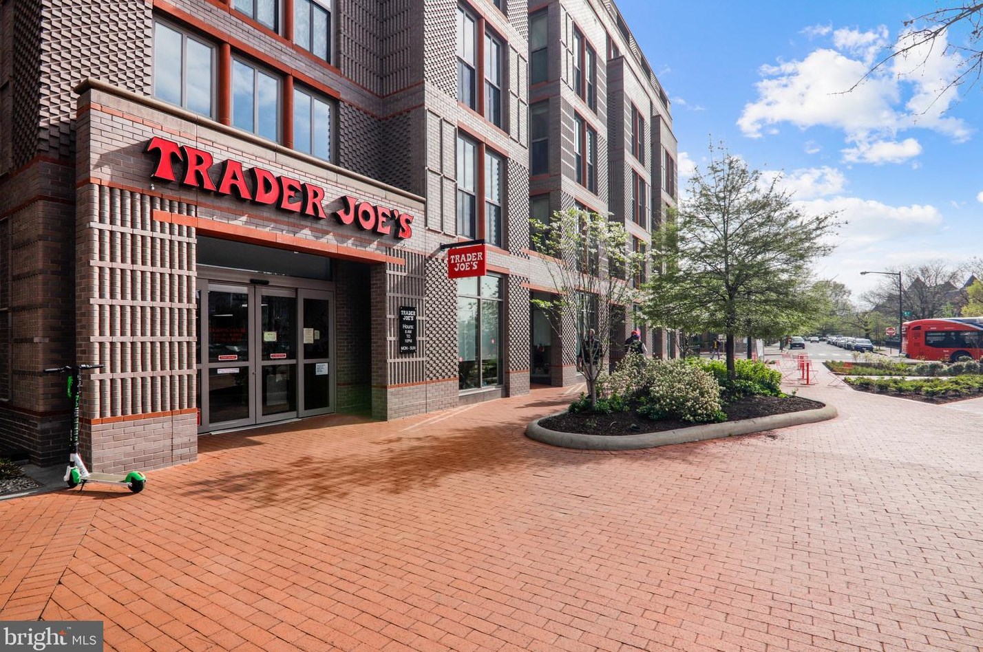 401 13th St, Washington DC  20002-6311 exterior