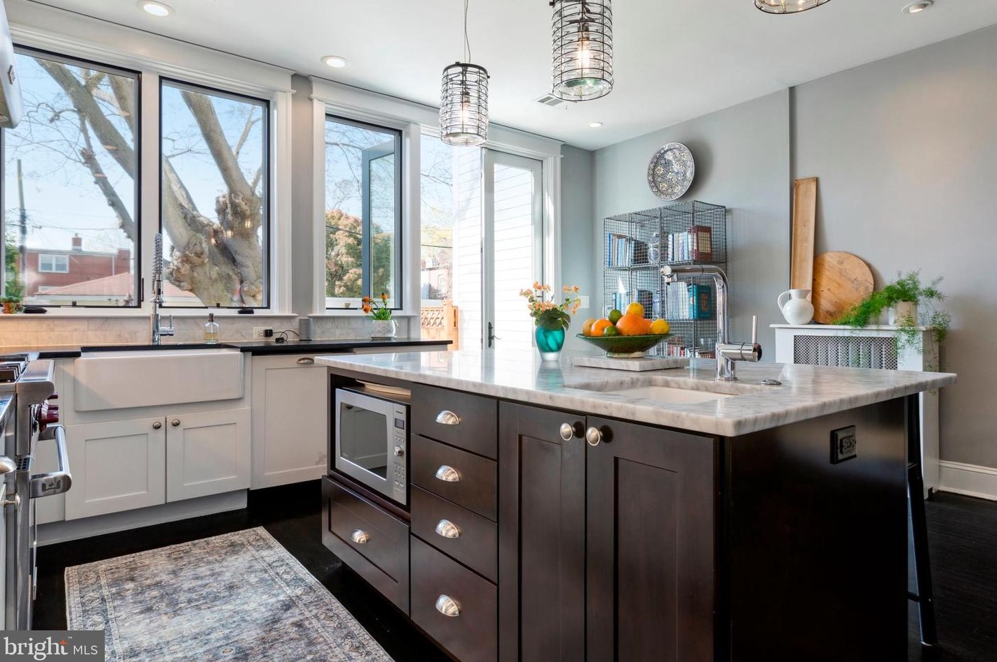 1413 Capitol St, Washington DC 20003-1571 exterior