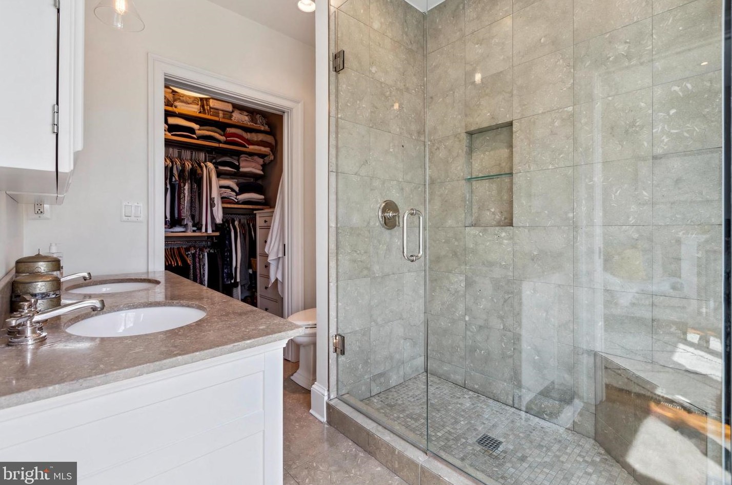 1413 Capitol St, Washington DC 20003-1571 exterior