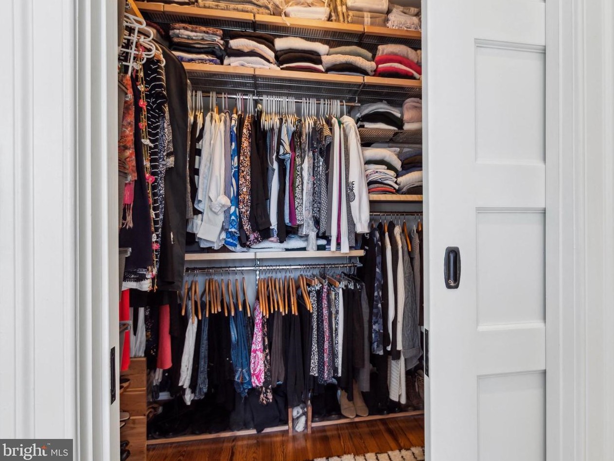 1413 Capitol St, Washington DC 20003-1571 exterior