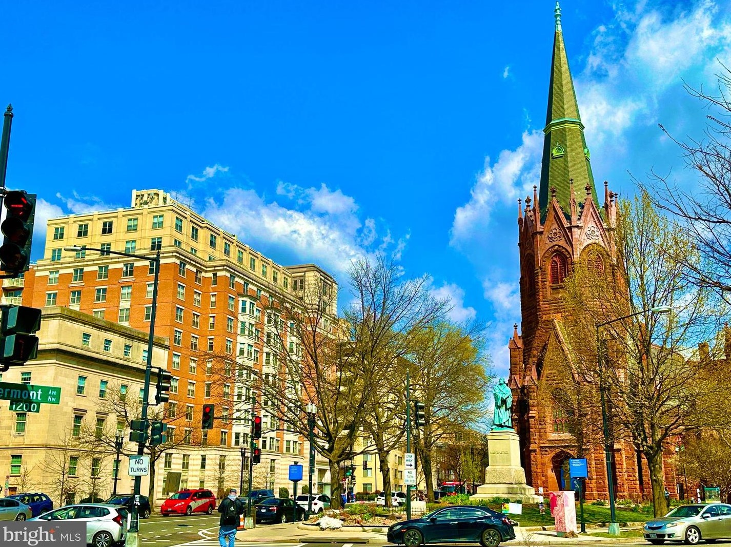 1312 Massachusetts Ave, Washington DC  20003-1539 exterior