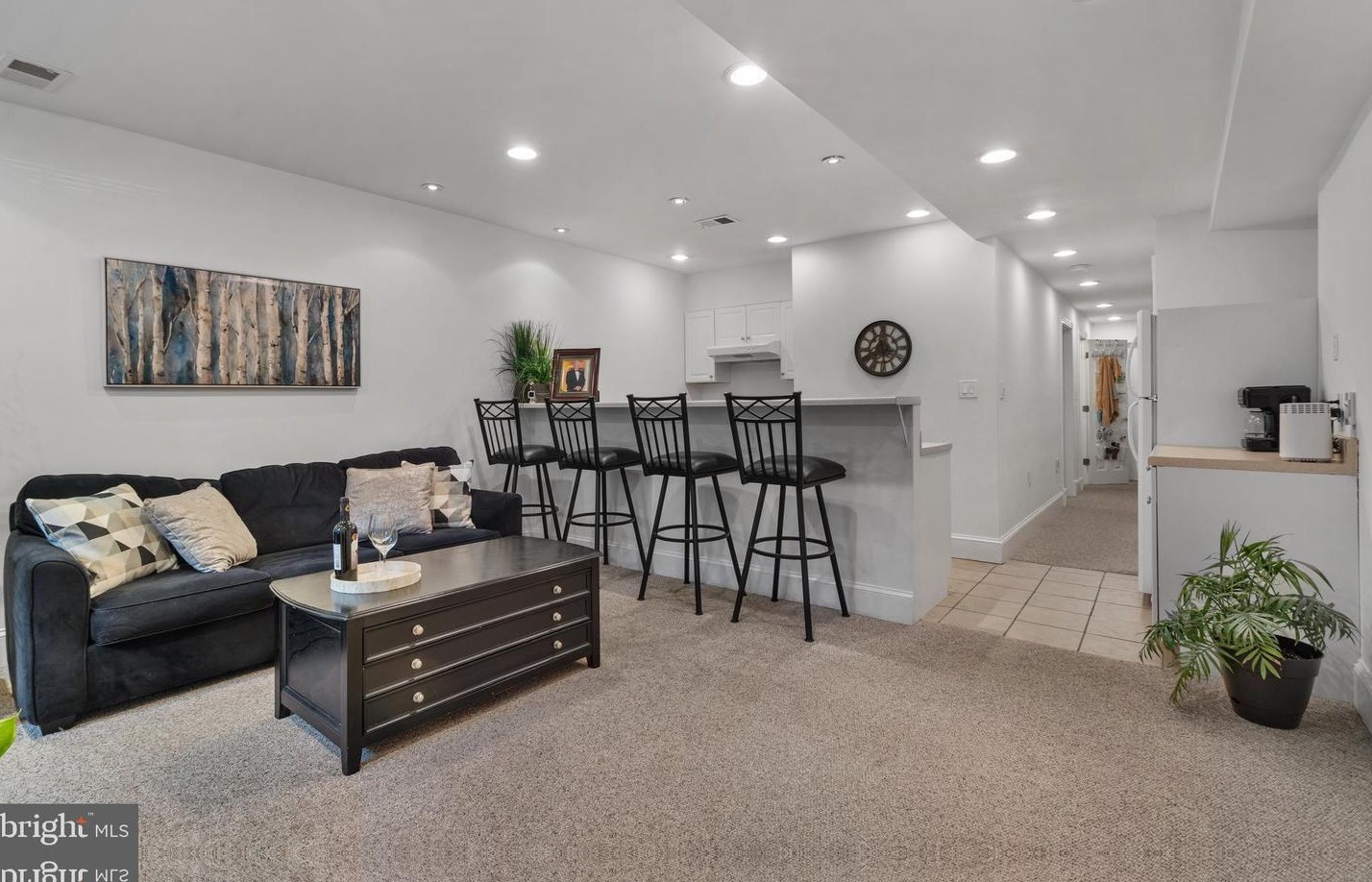 639 A St, Washington DC 20003-1225 exterior