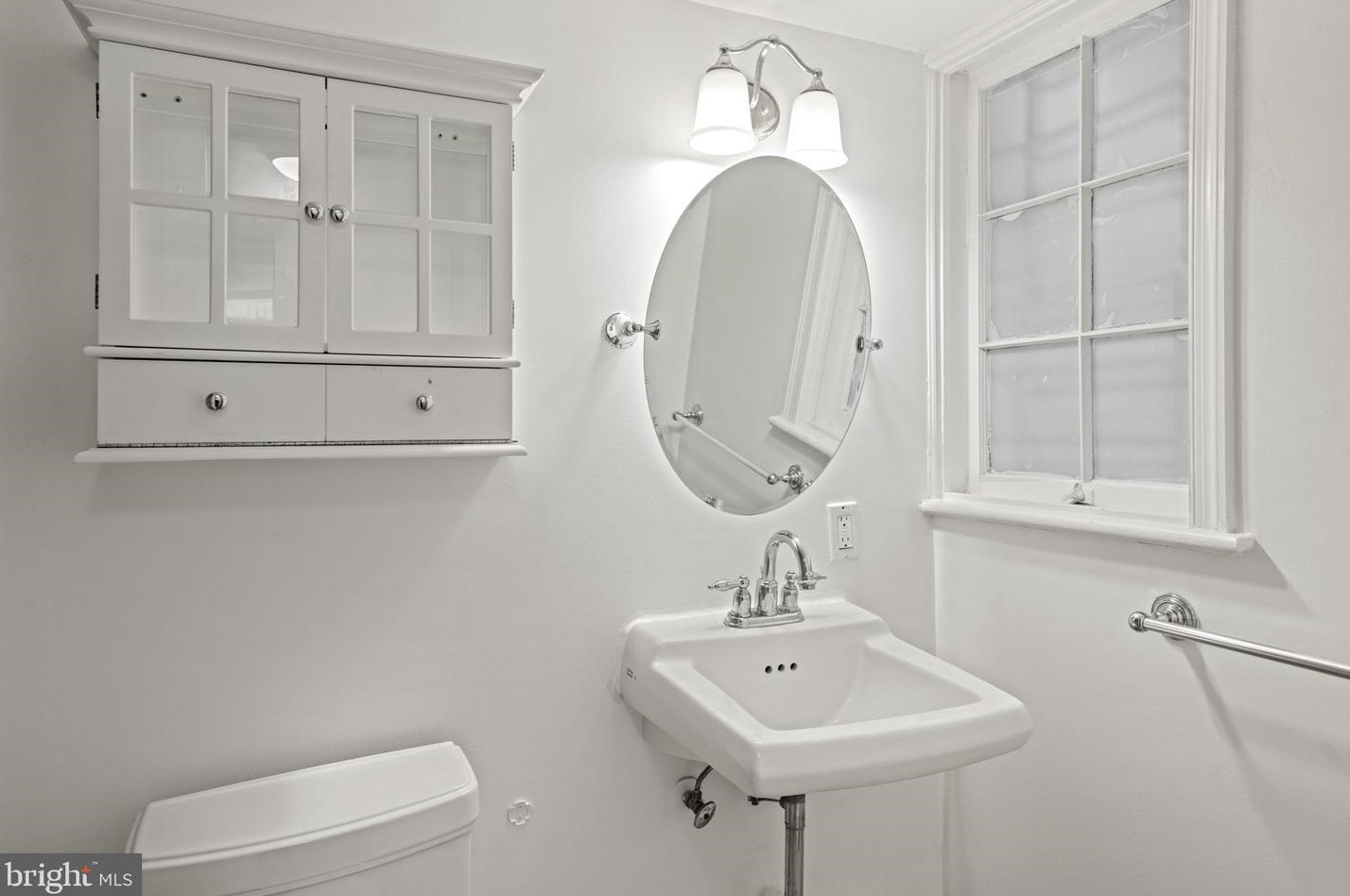 2318 Ashmead Pl, Washington DC 20009-1414 exterior