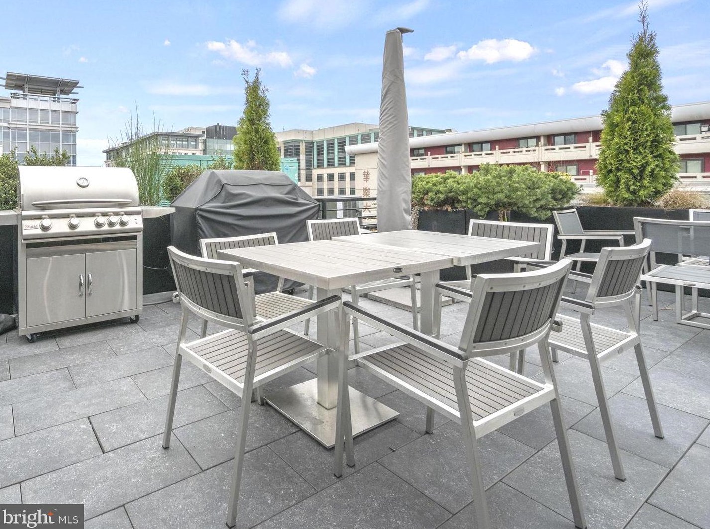 809 6th St, Washington DC  20024-3803 exterior