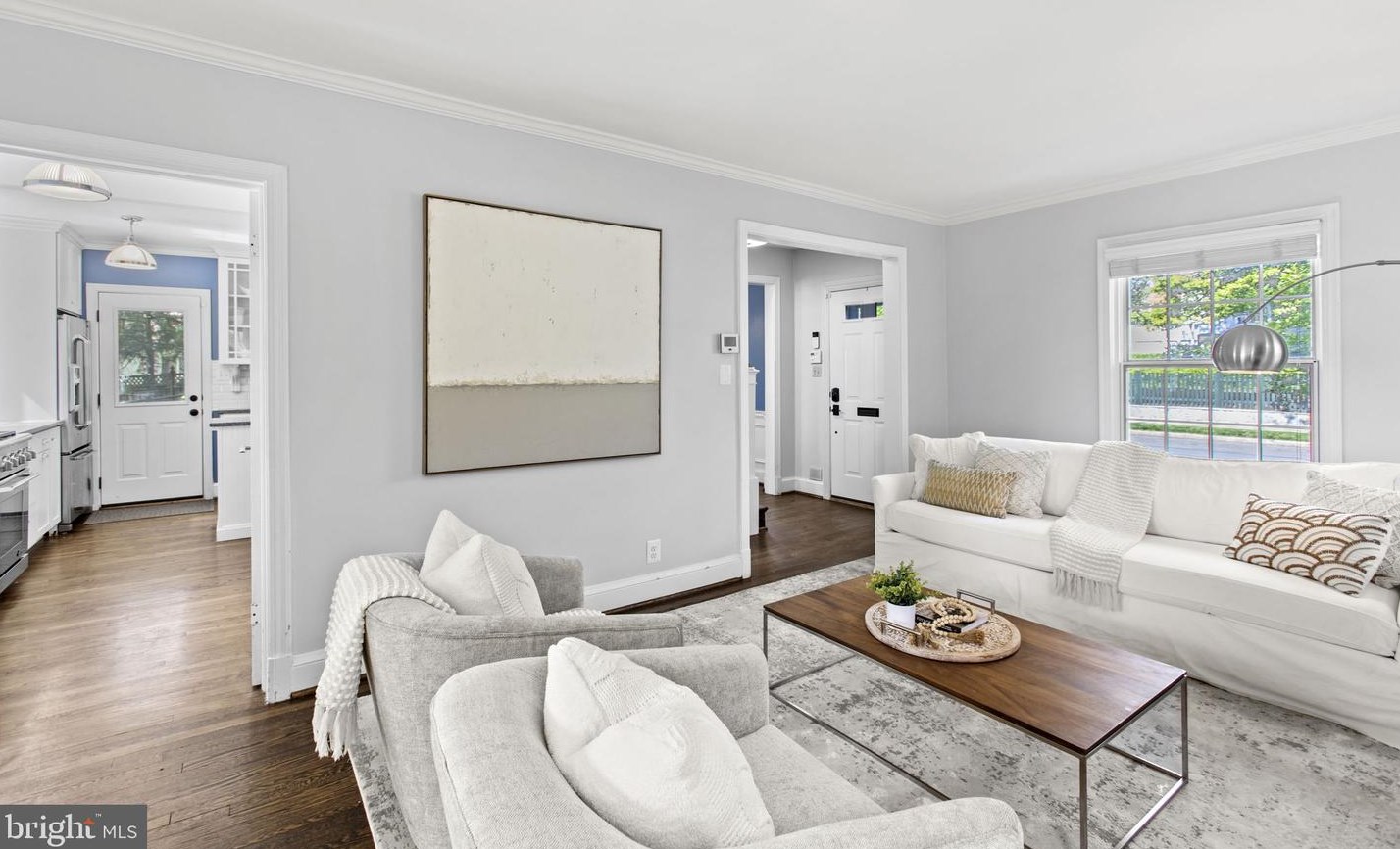 6319 31st Pl, Washington DC  20015-2347 exterior