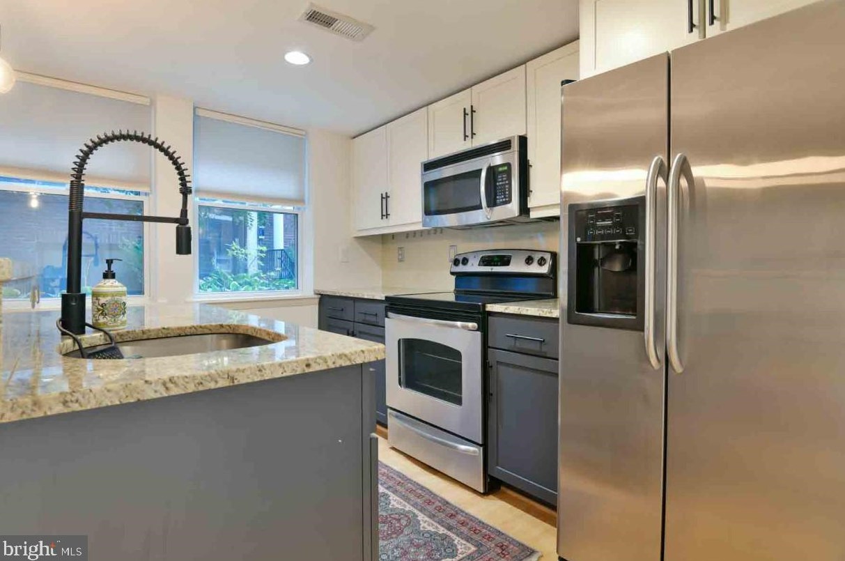 2201 2nd St, Washington DC  20001-1635 exterior