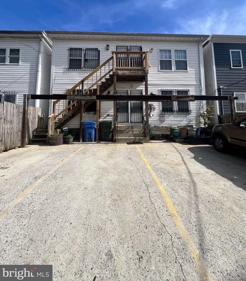 1917 Rosedale St, Washington DC  20002-4747 exterior