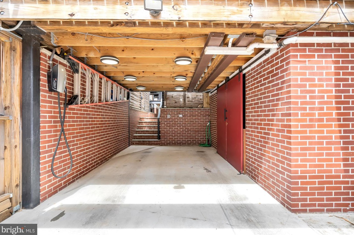 1728 Church St, Washington DC 20036-1302 exterior