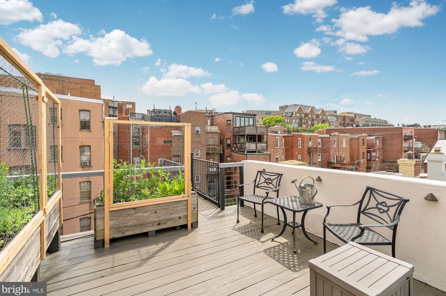 1728 Church St, Washington DC 20036-1302 exterior