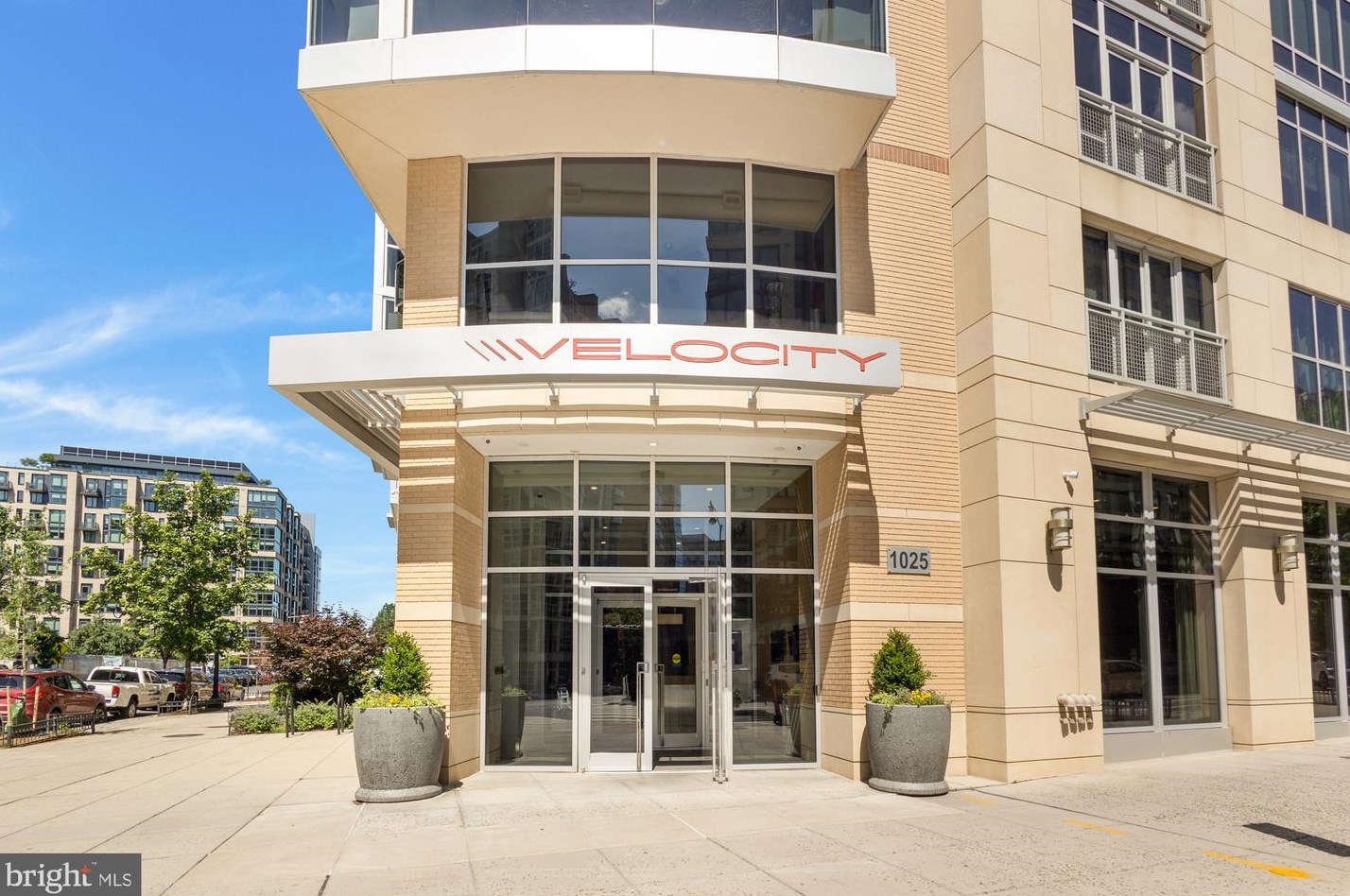 1025 1st St, Washington DC  20001-2283 exterior