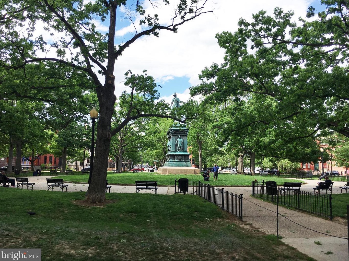 1421 T St, Washington DC  20009-3946 exterior