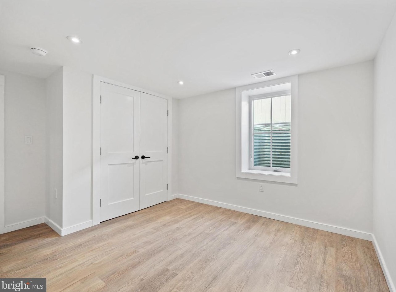 2207 Rand Pl, Washington DC 20002-1912 exterior