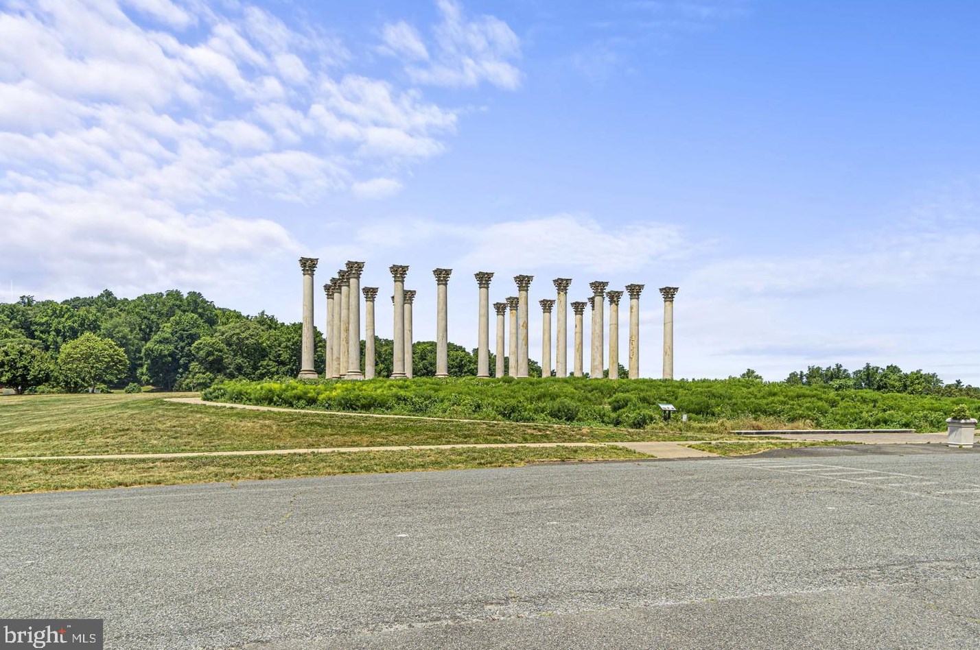 2207 Rand Pl, Washington DC 20002-1912 exterior