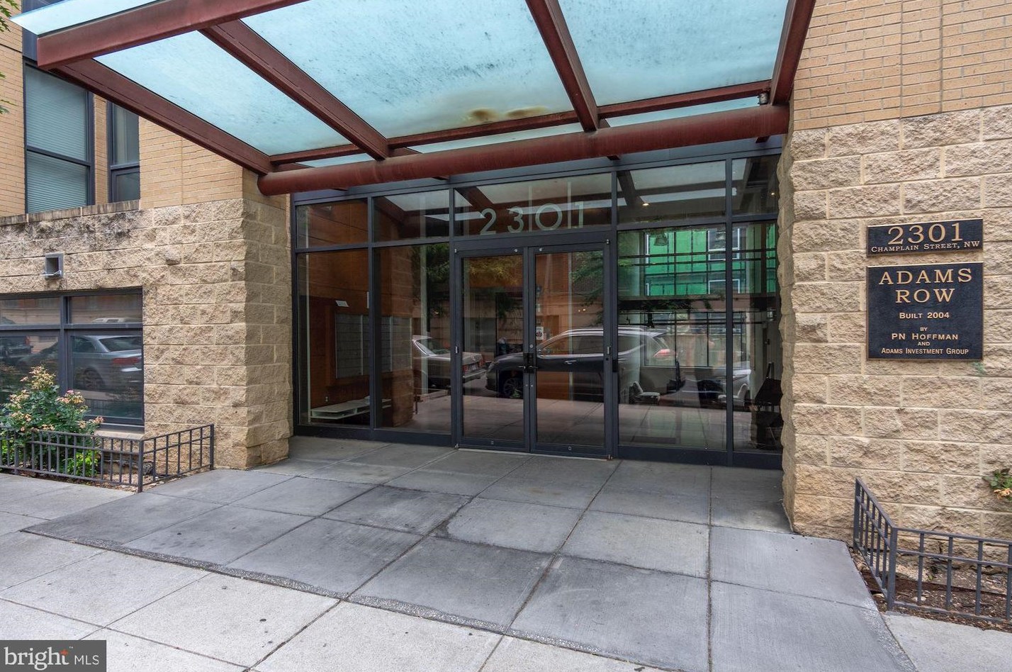 2301 Champlain St, Washington DC  20009-8700 exterior