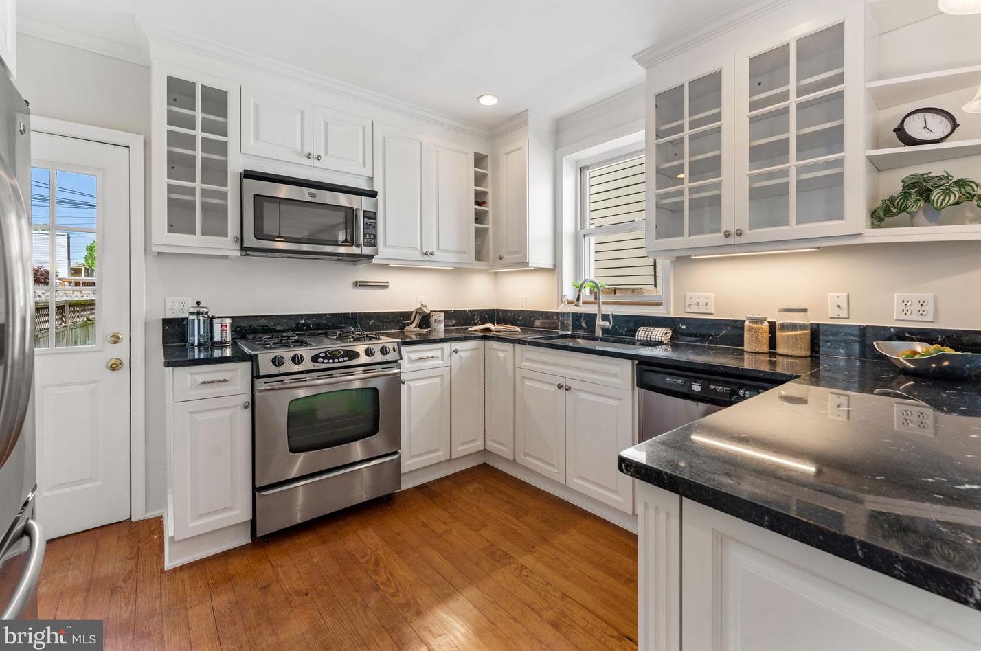 1610 D St, Washington DC  20003-2440 exterior