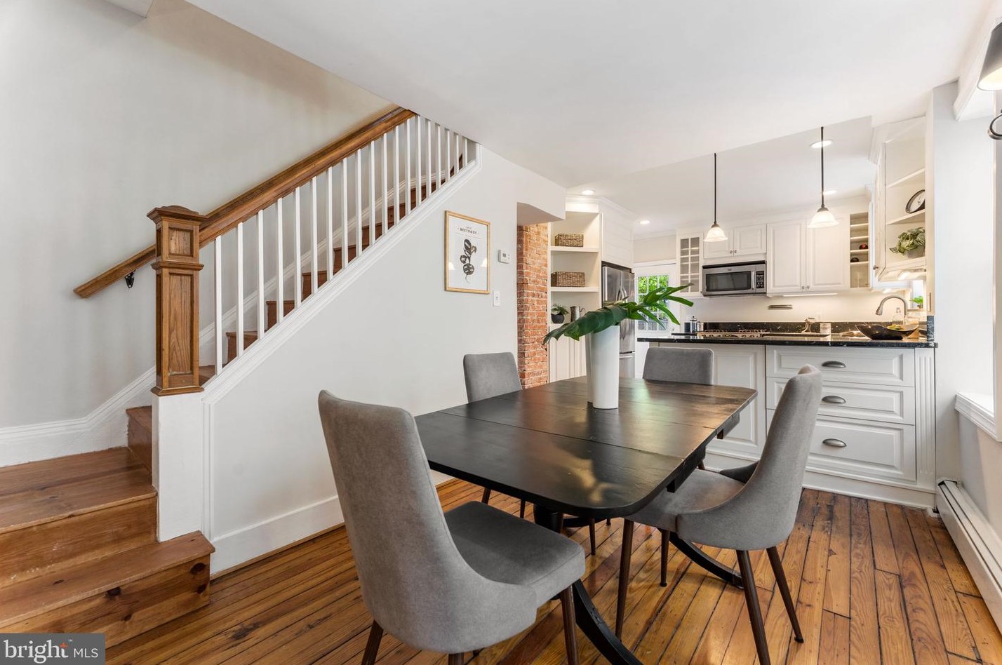 1610 D St, Washington DC  20003-2440 exterior