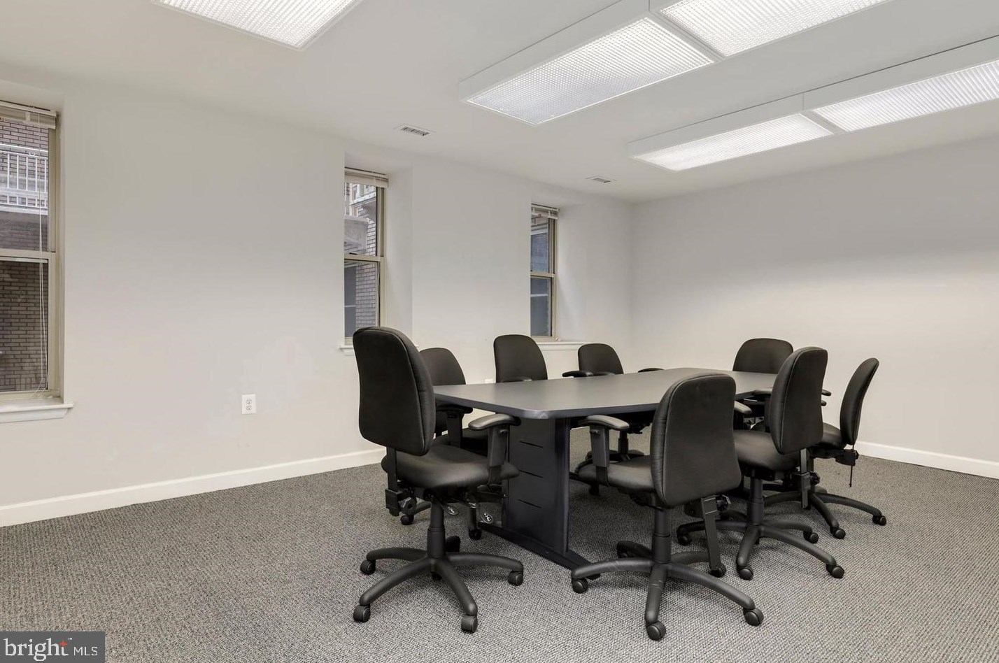 1308 Clifton St, Washington DC  20009-7001 exterior