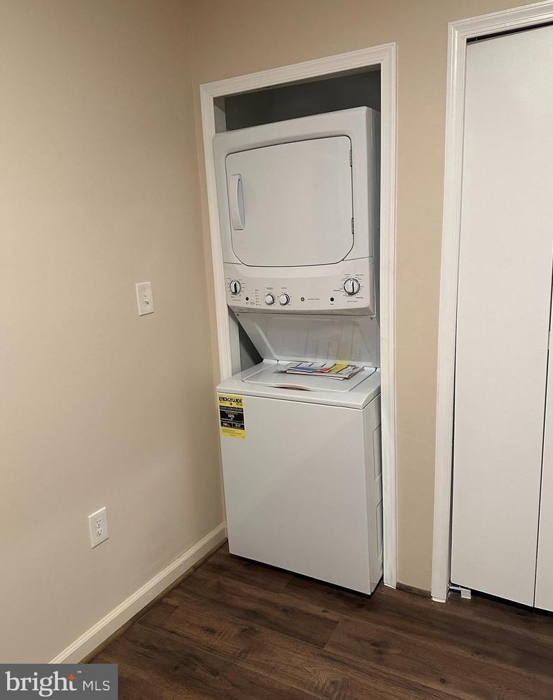 1606 17th Pl, Washington DC  20020-5510 exterior