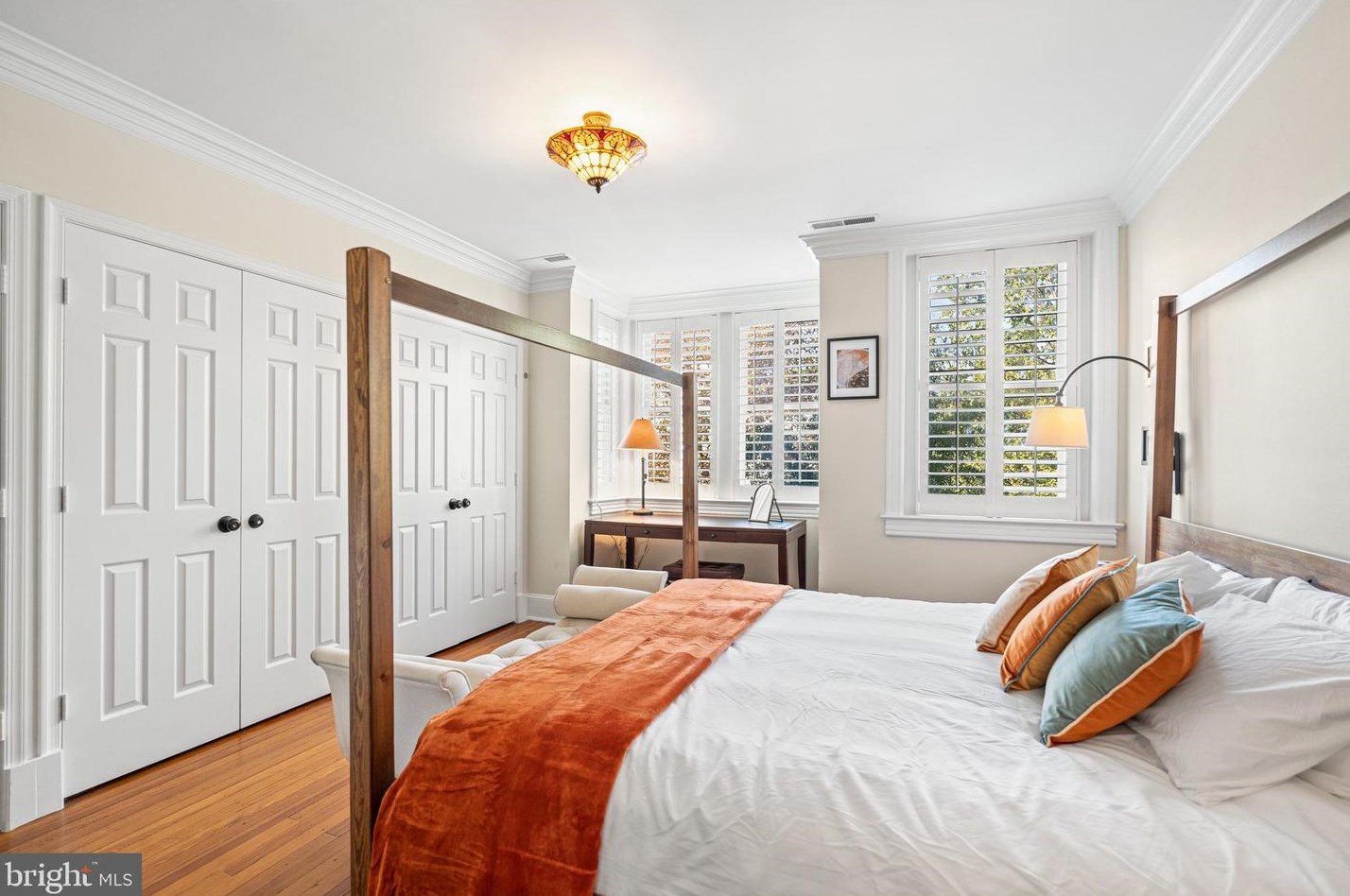 3408 Dent Pl, Washington DC 20007-2713 exterior