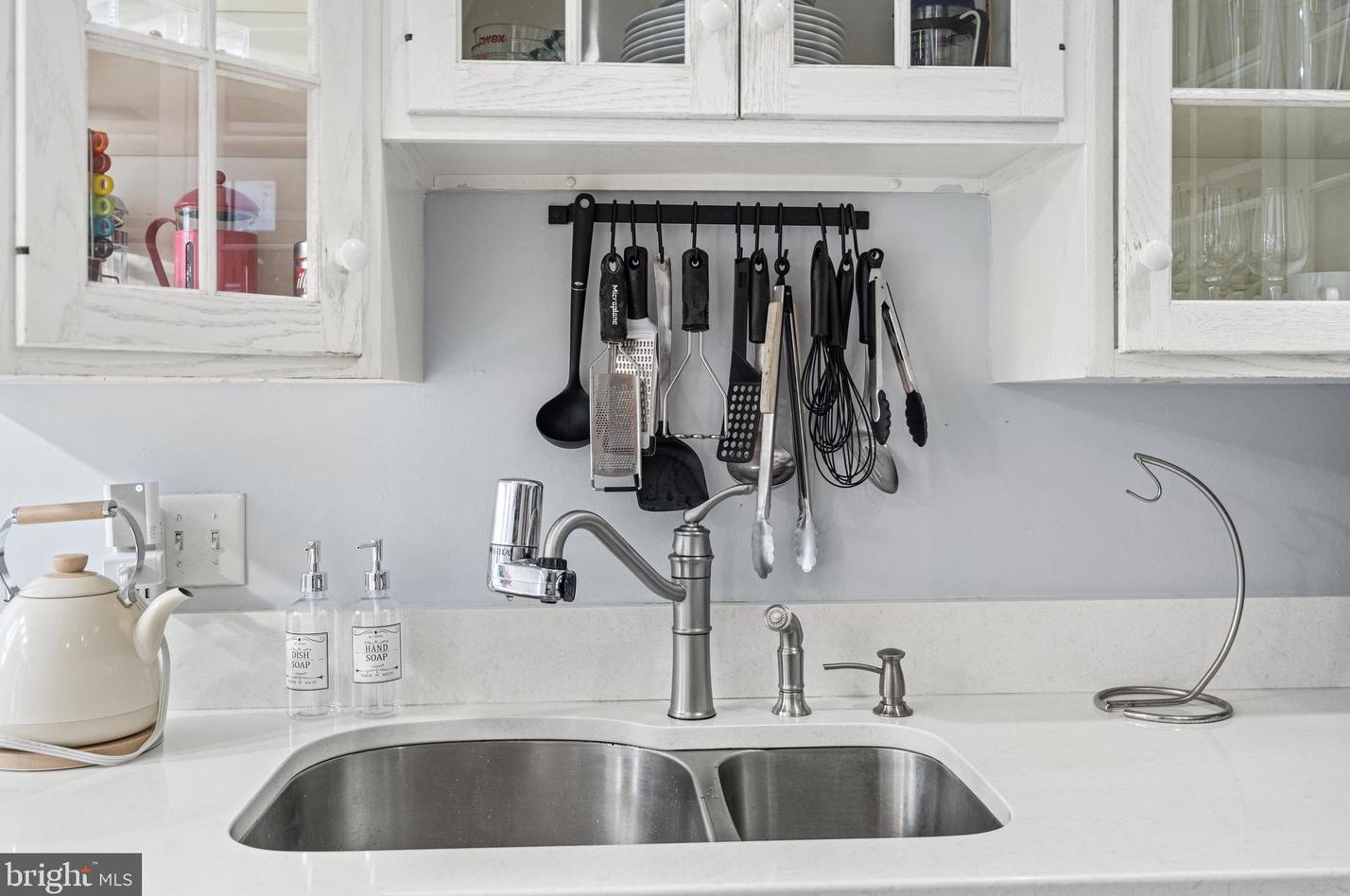 3408 Dent Pl, Washington DC 20007-2713 exterior