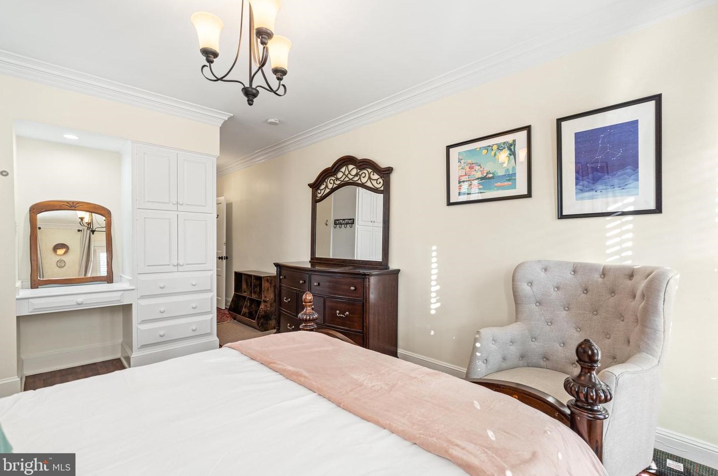 3408 Dent Pl, Washington DC 20007-2713 exterior