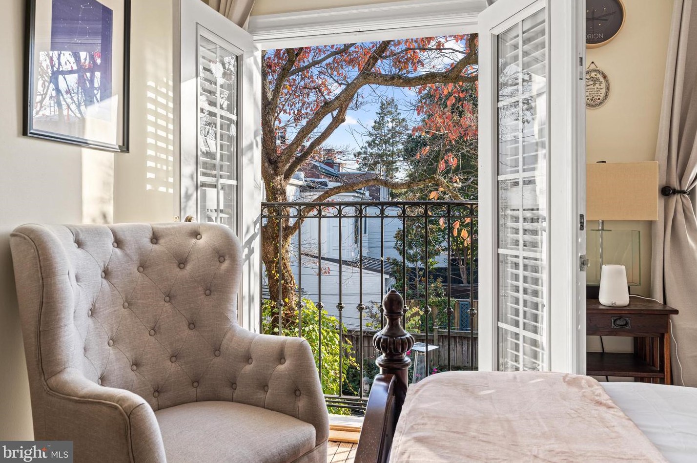 3408 Dent Pl, Washington DC 20007-2713 exterior