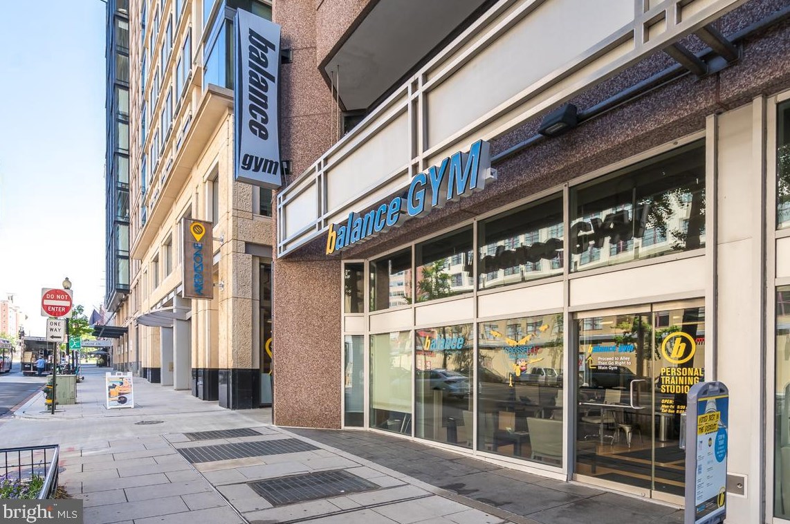 1133 14th St, Washington DC  20005-4234 exterior