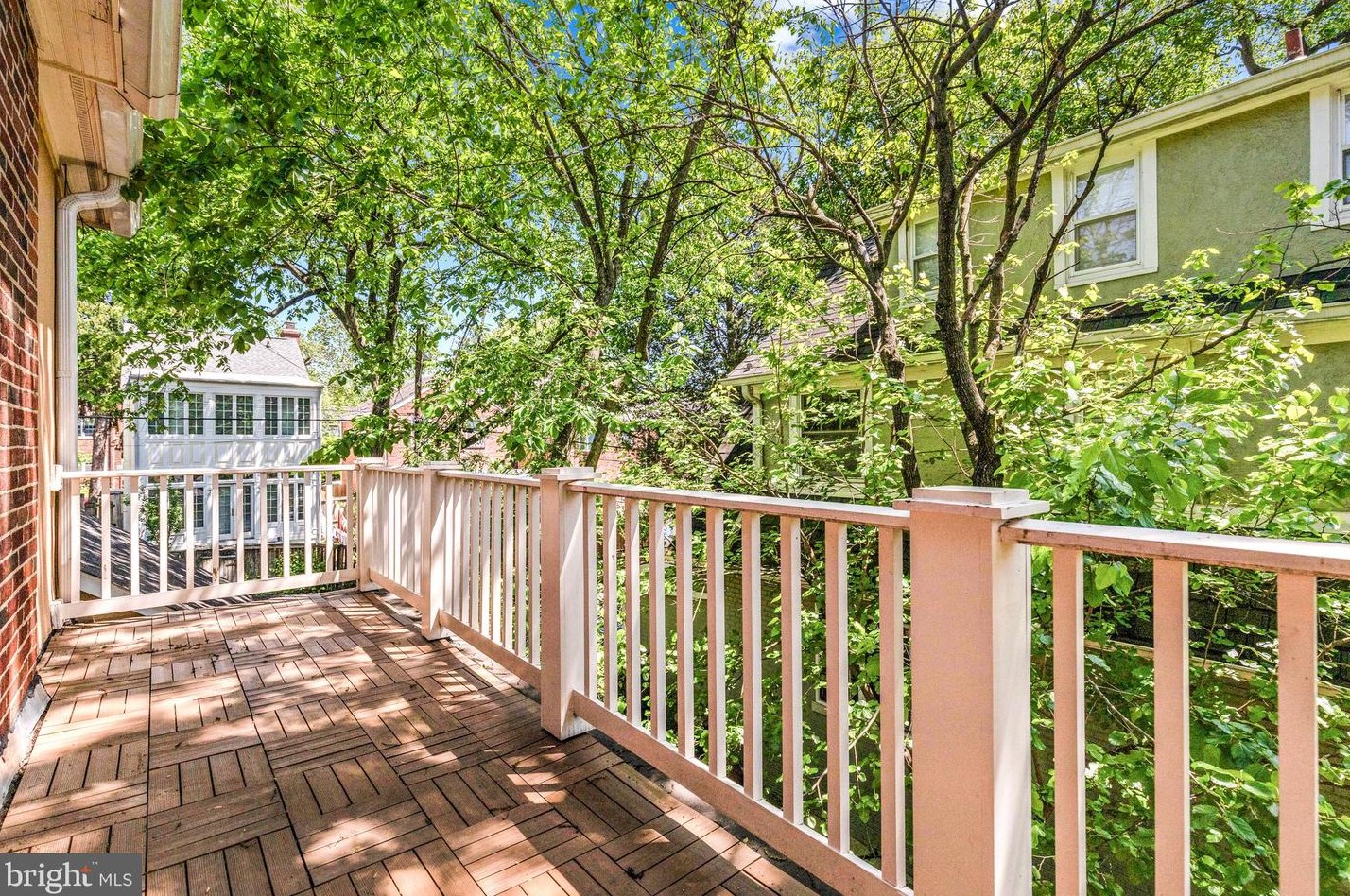 5335 43rd St, Washington DC  20015-2007 exterior