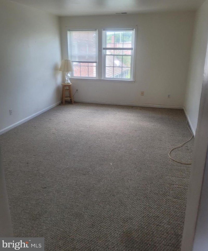 3821 W St, Washington DC  20020-1325 exterior