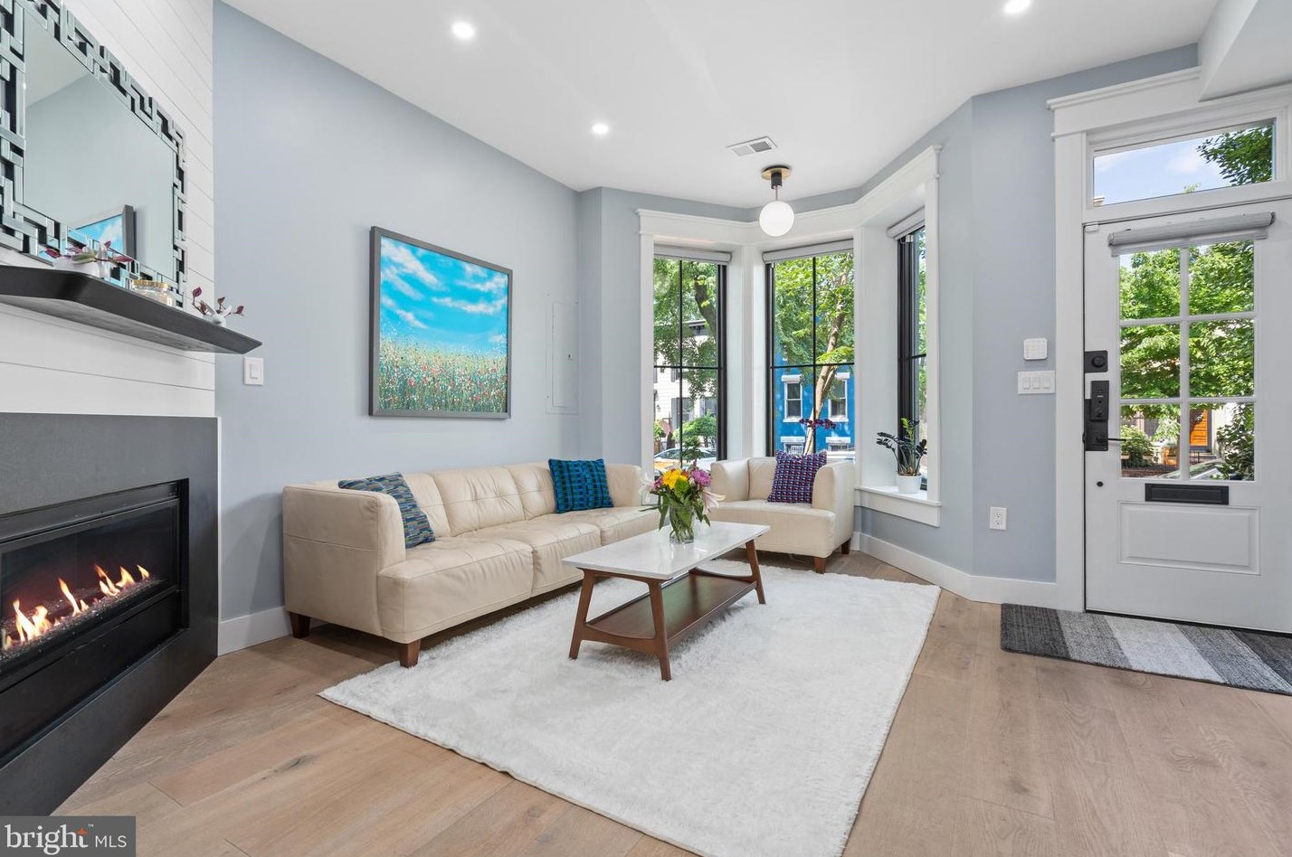 516 10th St, Washington DC  20003-2806 exterior