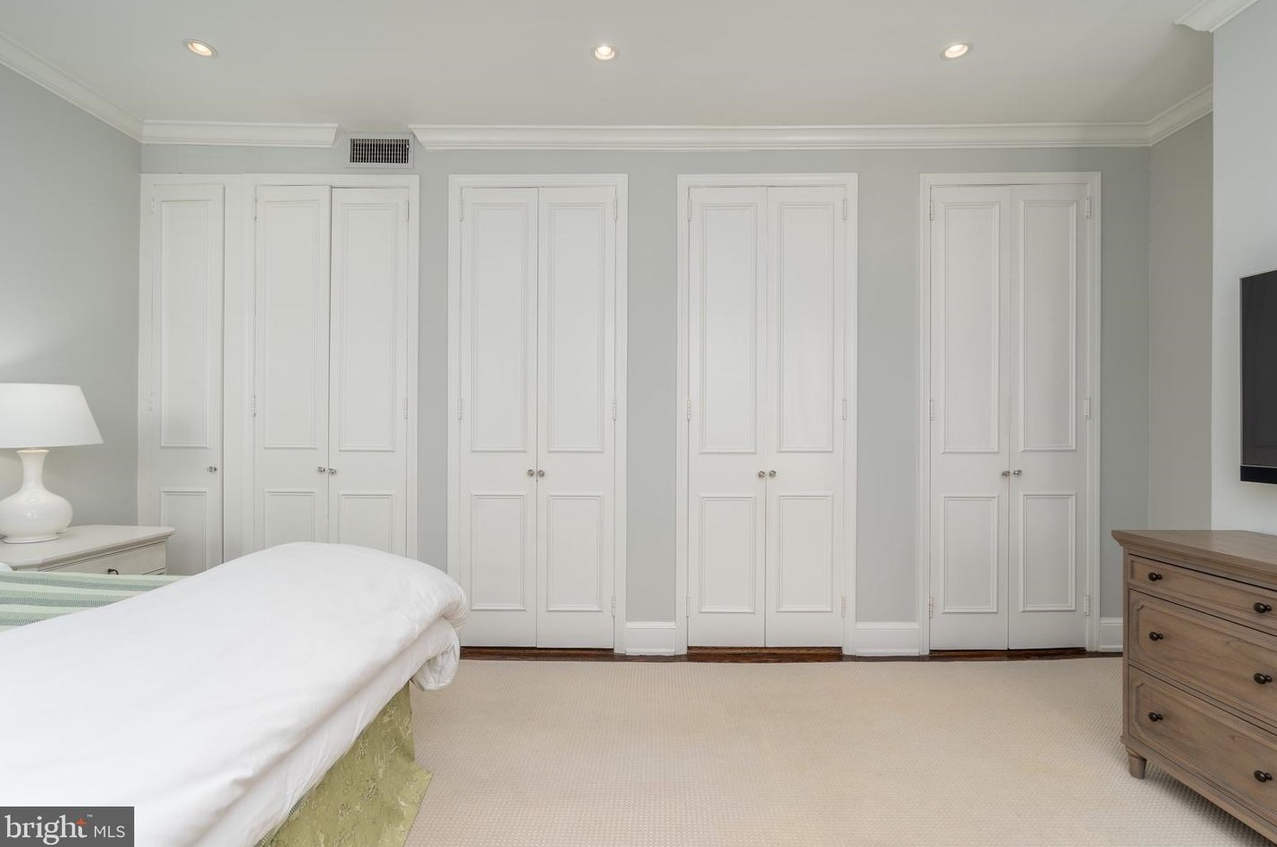 3417 Prospect St, Washington DC 20007-3219 exterior