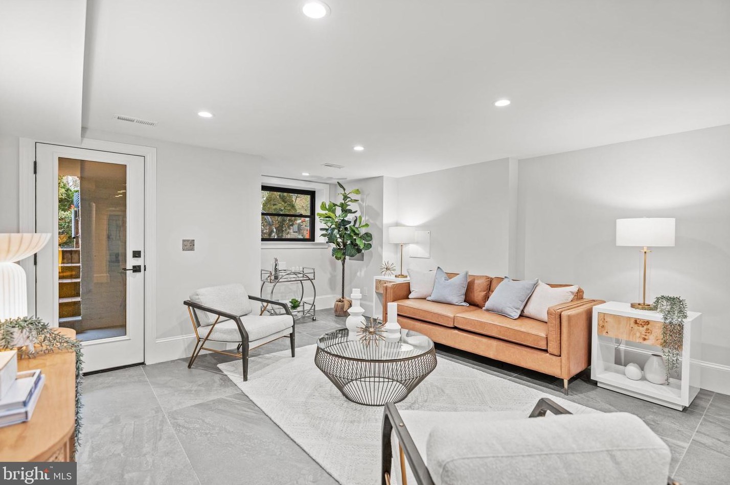 1451 Chapin St, Washington DC  20009-4510 exterior