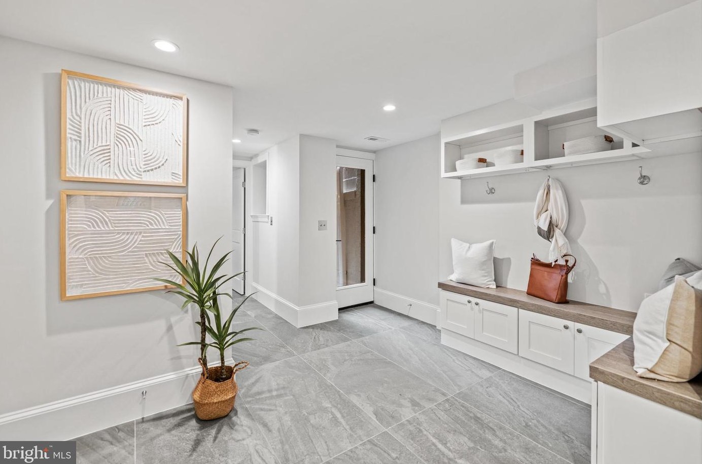 1451 Chapin St, Washington DC  20009-4510 exterior