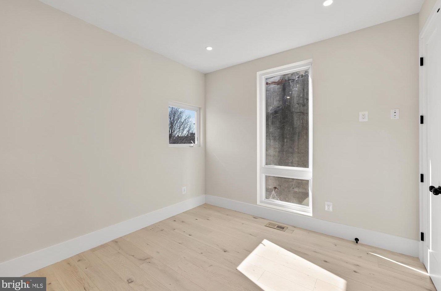 304 T St, Washington DC 20001-1842 exterior