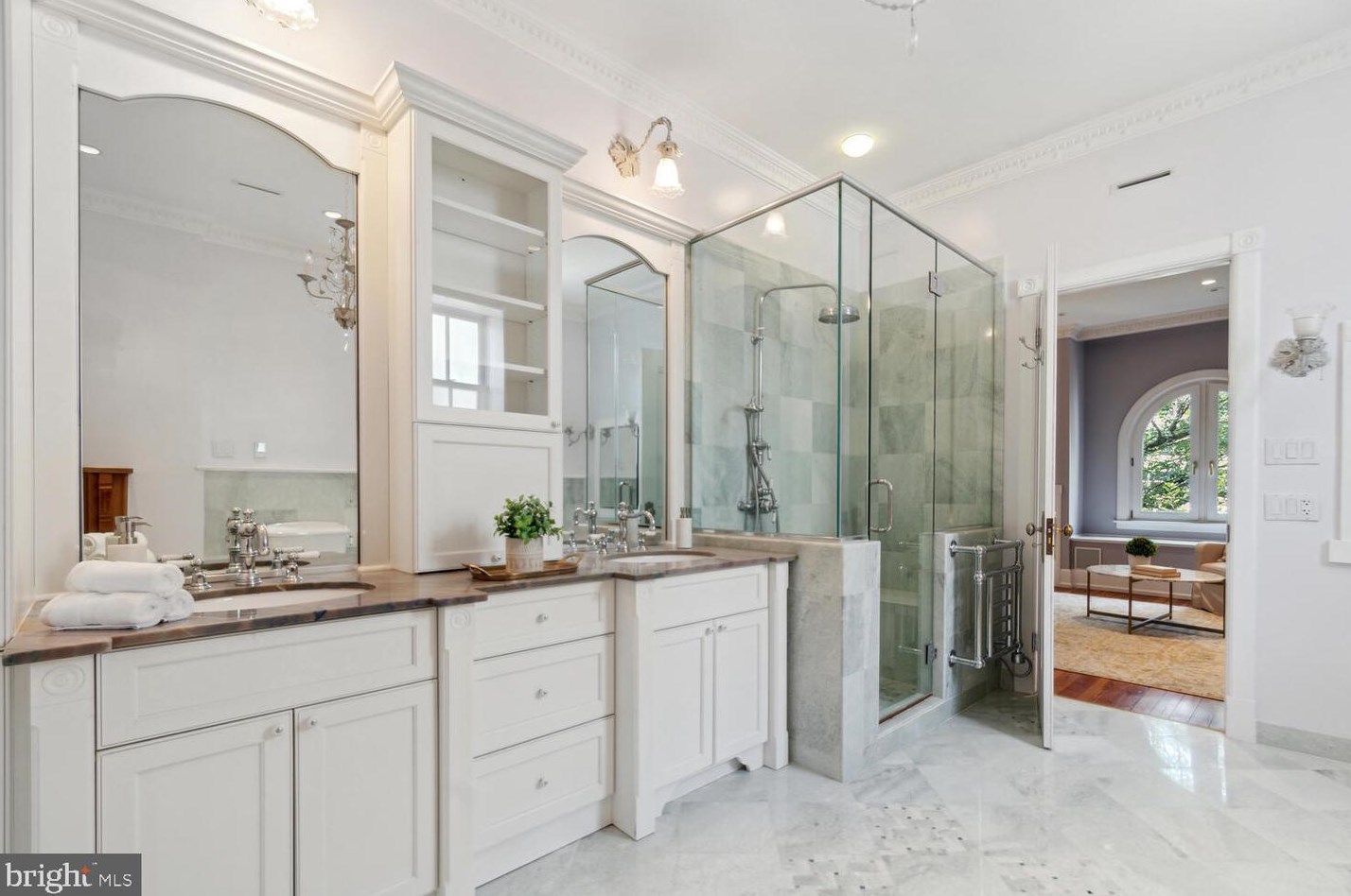 2010 Hillyer Pl, Washington DC 20009-1006 exterior