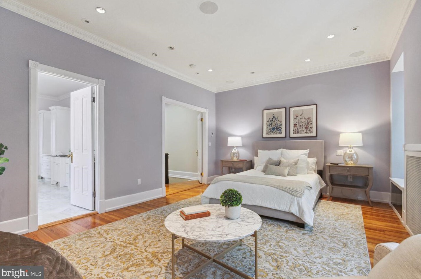 2010 Hillyer Pl, Washington DC 20009-1006 exterior