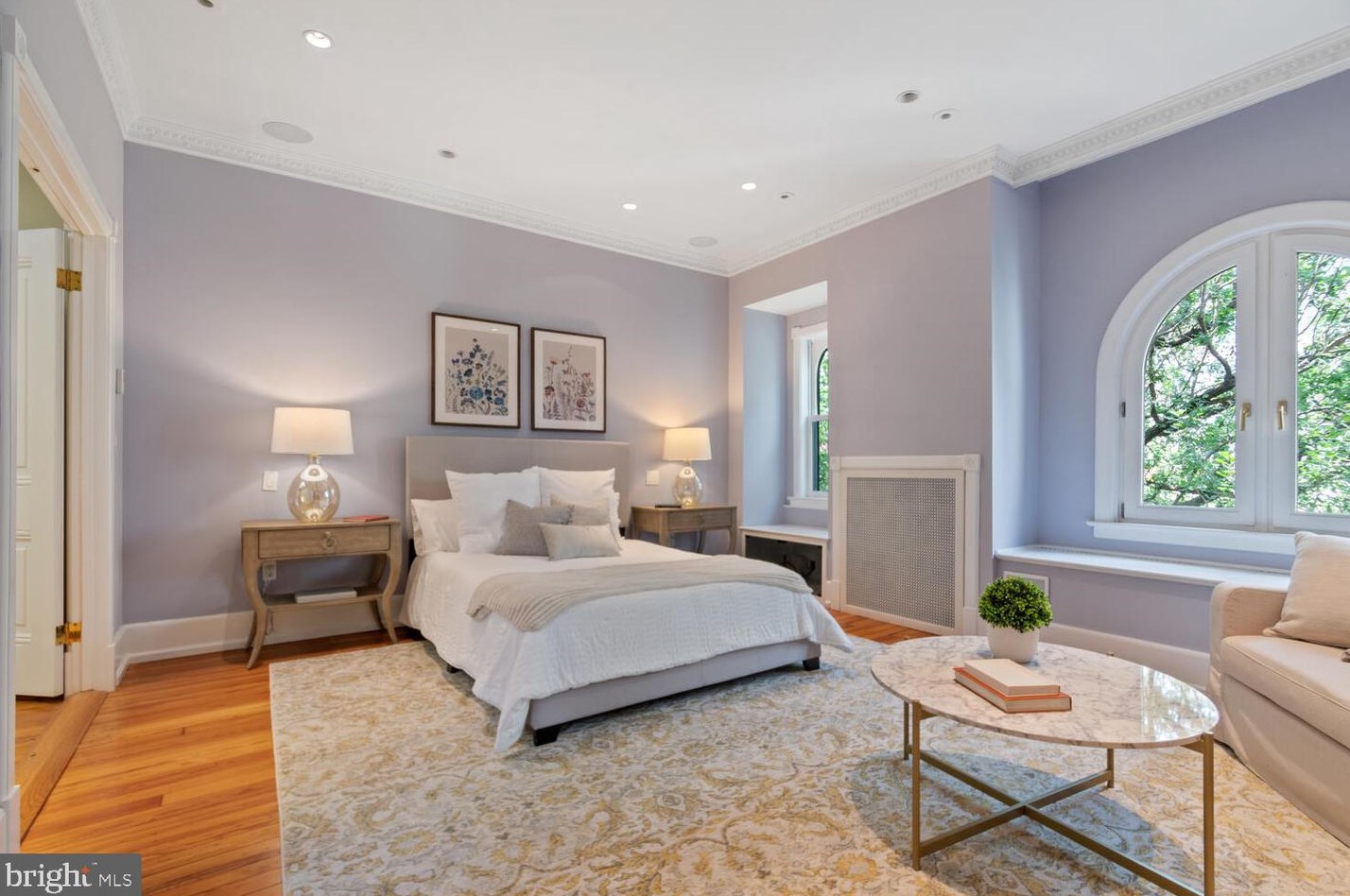 2010 Hillyer Pl, Washington DC 20009-1006 exterior