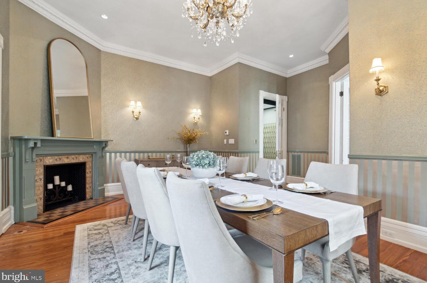 2010 Hillyer Pl, Washington DC 20009-1006 exterior