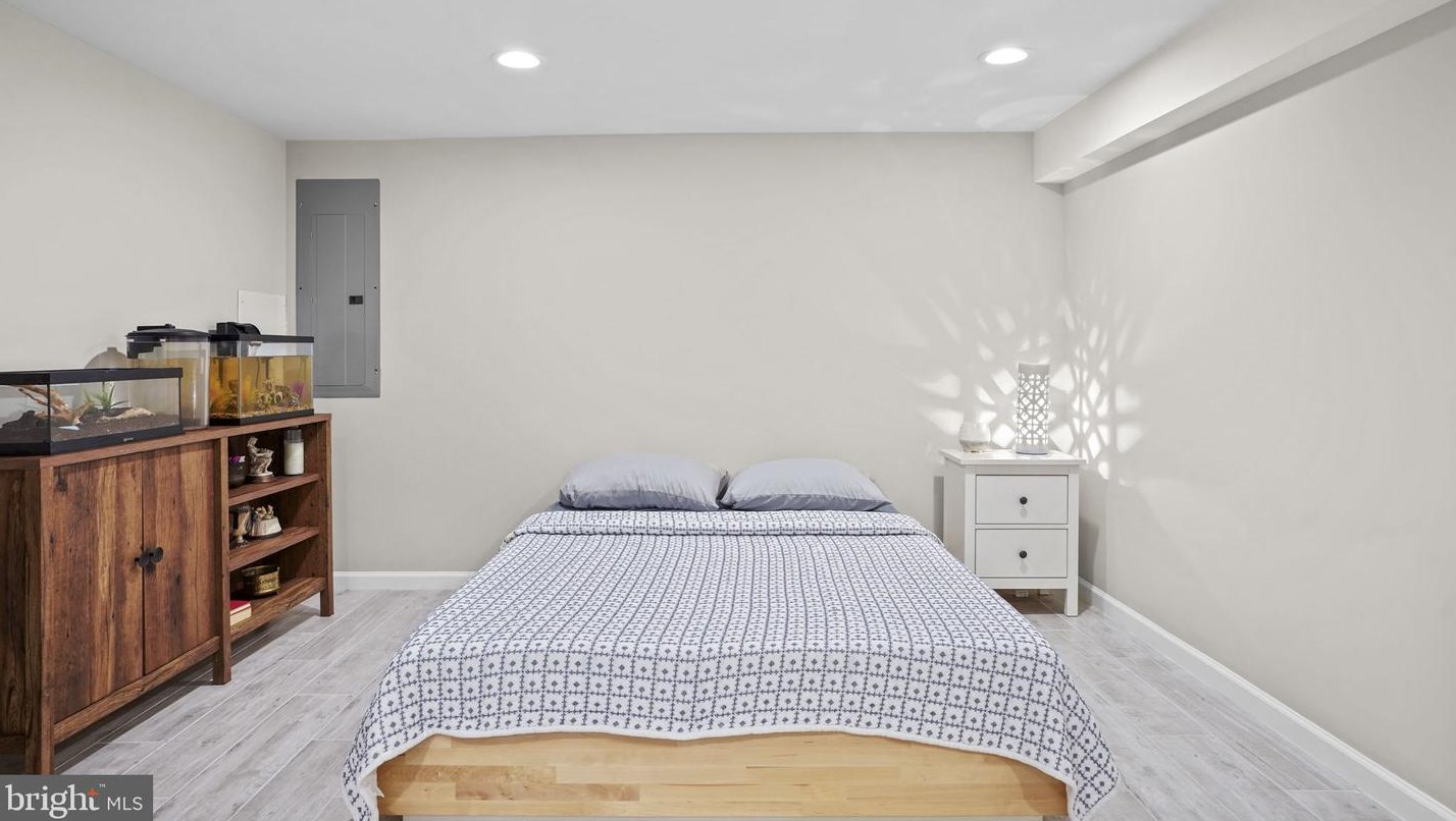 3610 14th St, Washington DC  20010-1319 exterior