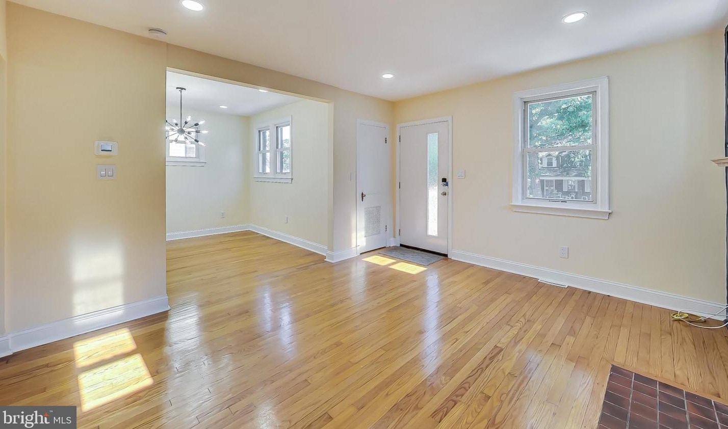 2225 Shepherd St, Washington DC  20018-3141 exterior