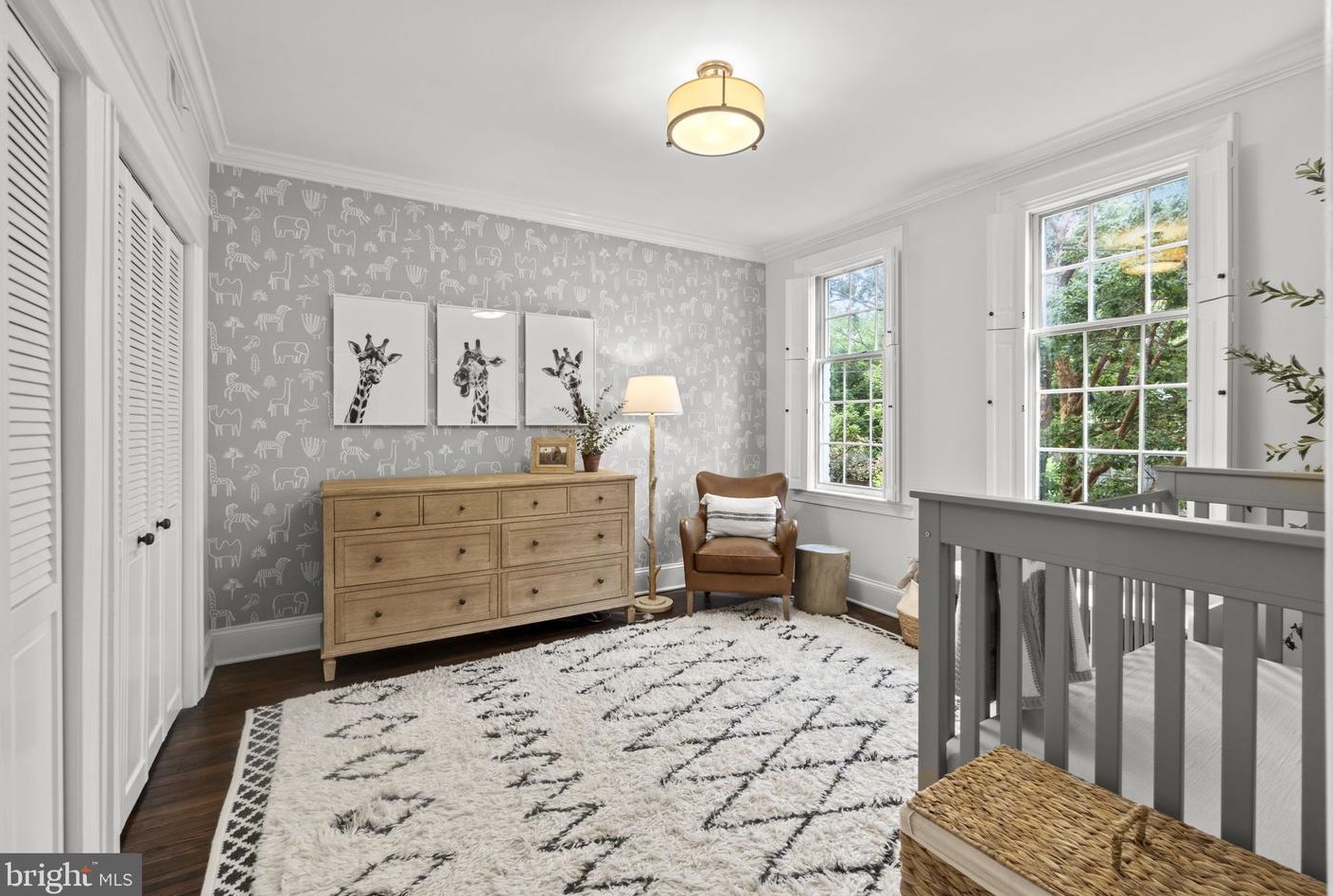 3025 Cambridge Pl, Washington DC  20007-2914 exterior