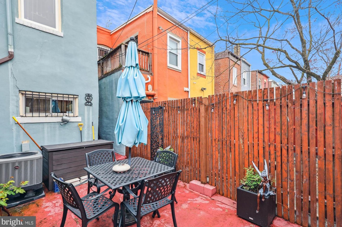 2209 12th Pl, Washington DC  20009-4405 exterior