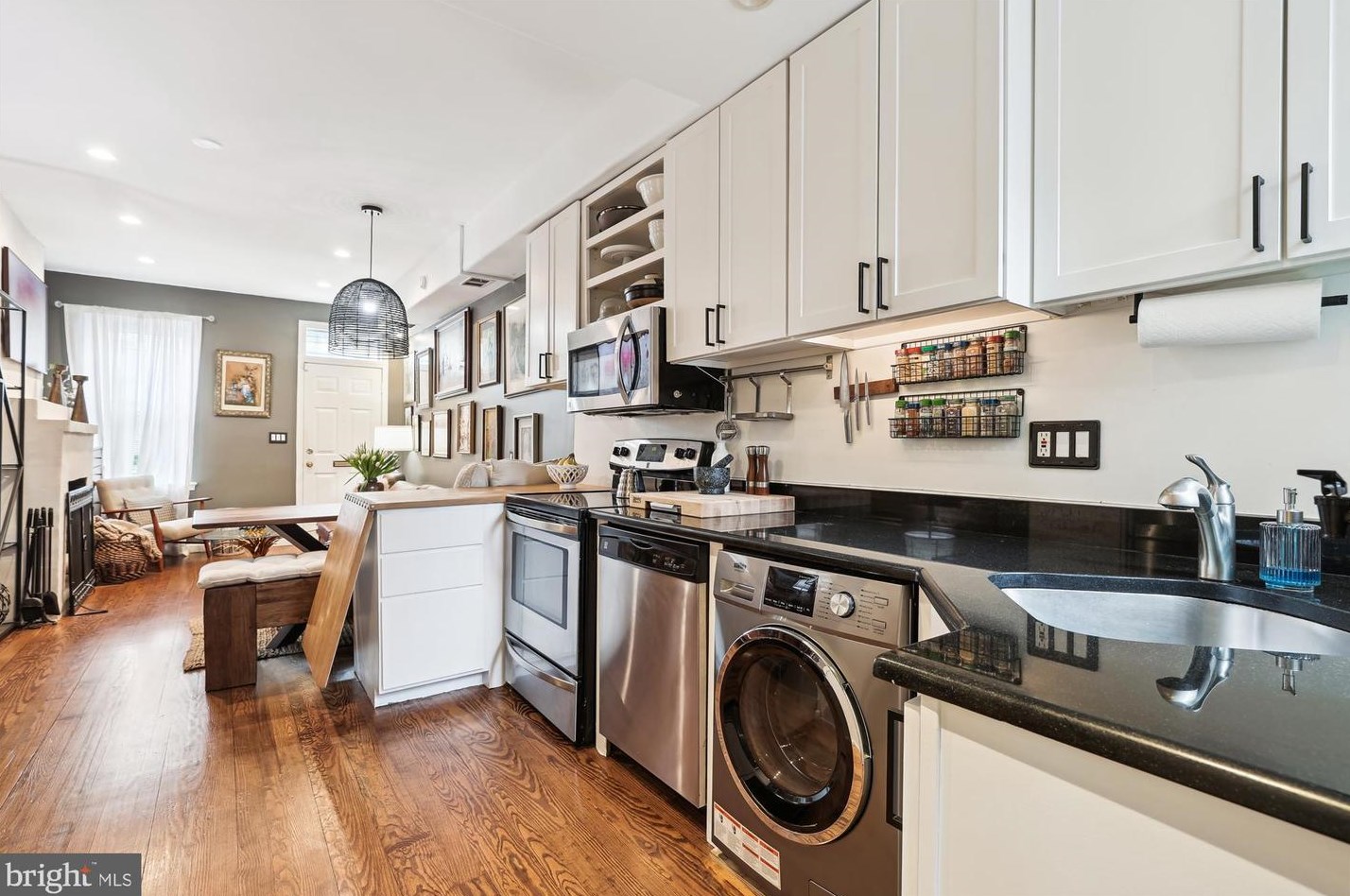 2209 12th Pl, Washington DC  20009-4405 exterior