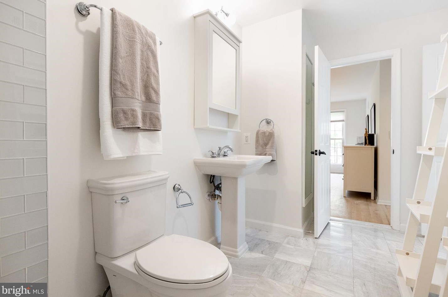 4253 Fordham Rd, Washington DC 20016-1931 exterior