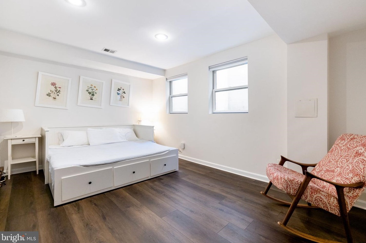 4253 Fordham Rd, Washington DC 20016-1931 exterior