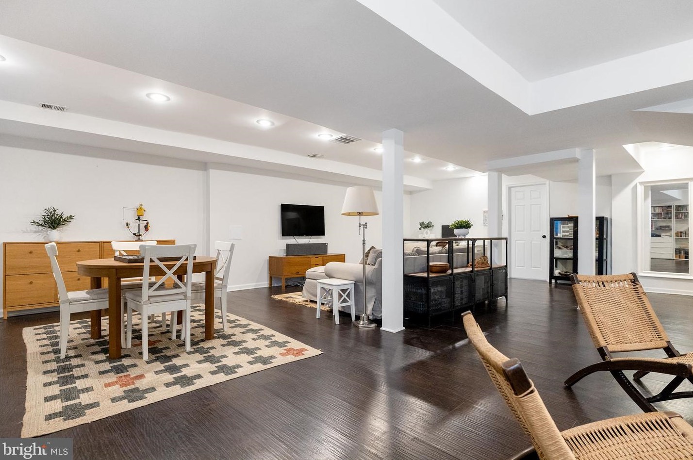 4253 Fordham Rd, Washington DC 20016-1931 exterior