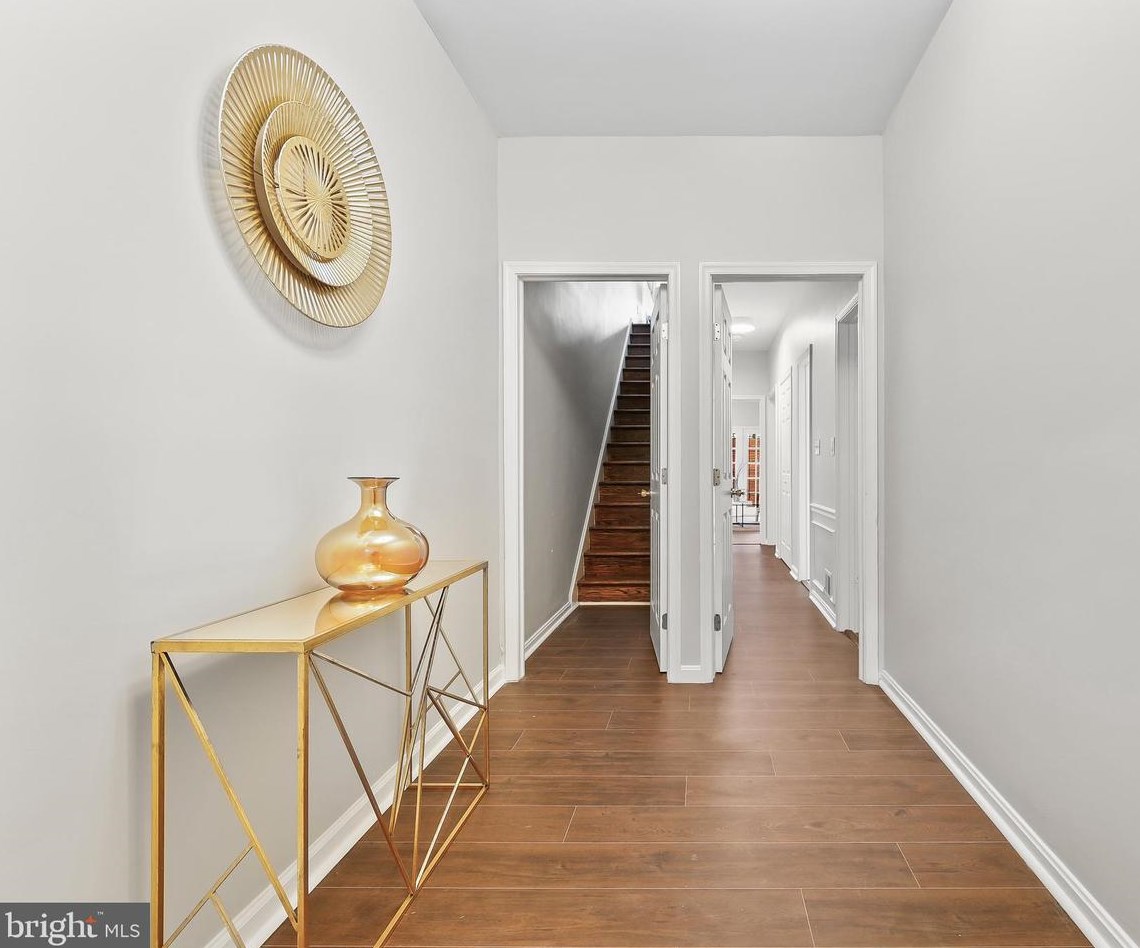 525 7 St, Washington DC 20003-2738 exterior